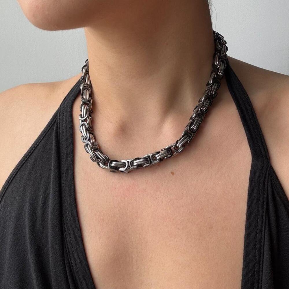 VTG Black & silver stainless chain necklace with interlocking links